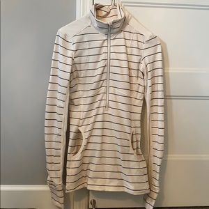 Lululemon lightweight 1/4 zip